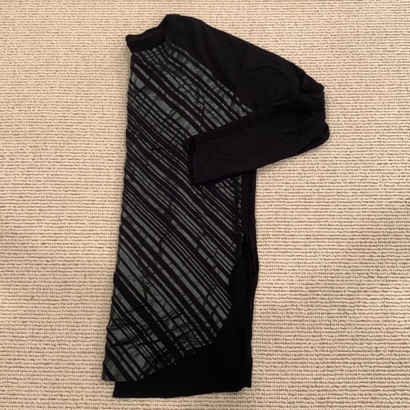 Kit and ace tunic, size small - Picture 1 of 2
